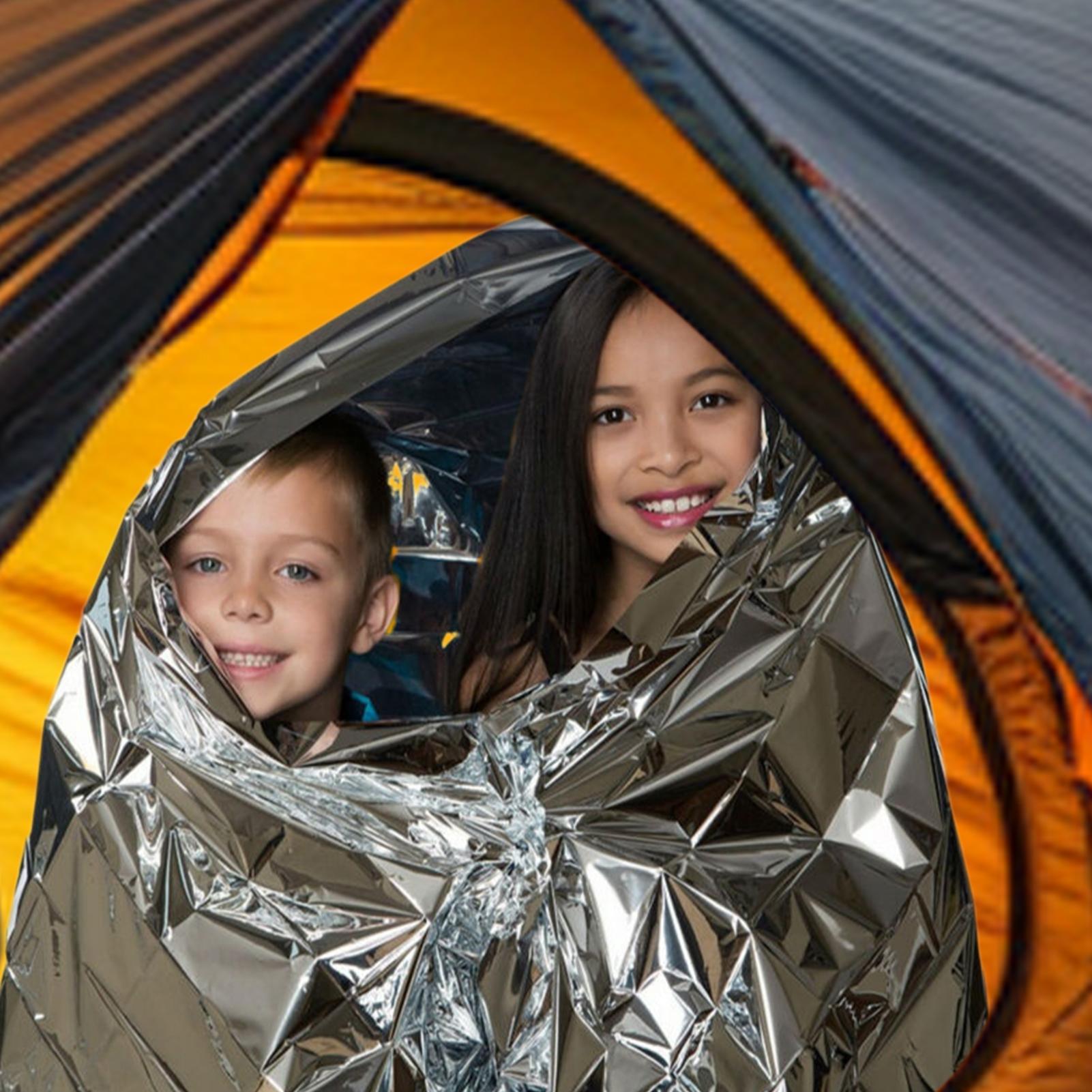 بطانية طوارئ مقاومة للرياح ومض - مراجعة First Aid Kit Camping وسعره