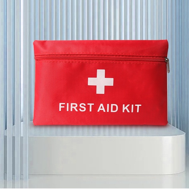 مجموعة إسعافات أولية مكونة من  - مراجعة First Aid Kit Camping وسعره