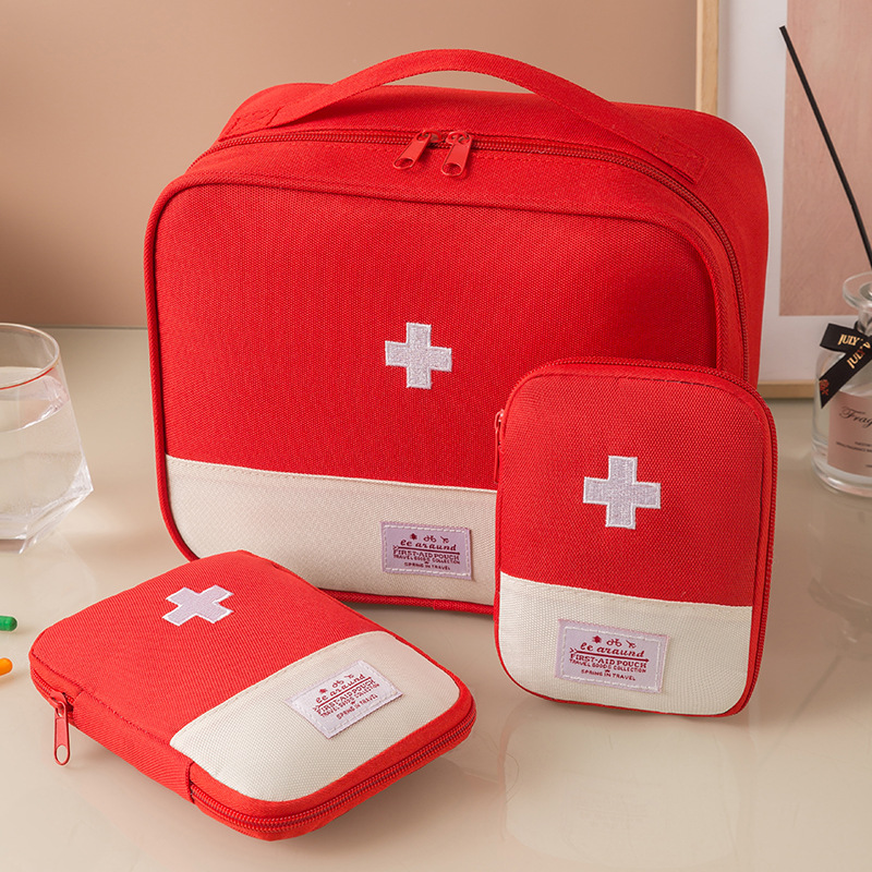 مجموعة من 3 حقائب طبية محمولة  - مراجعة First Aid Kit Camping وسعره